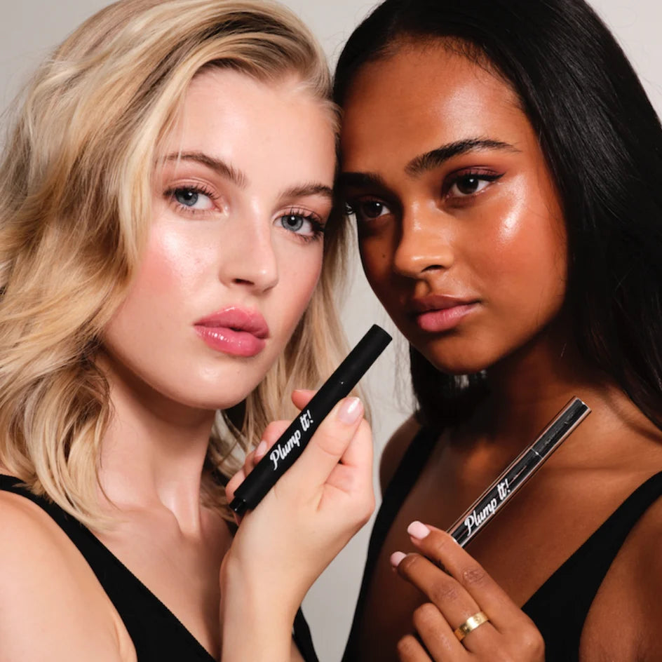 Plump It! No Needles Lip Filler Kit with two 3ml transparent skin care tubes for instant lip enhancement.
