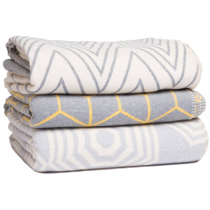Grey Atlanta Parasol King Size Bed Blanket throw, soft and cozy blanket perfect for adding warmth to your bed.